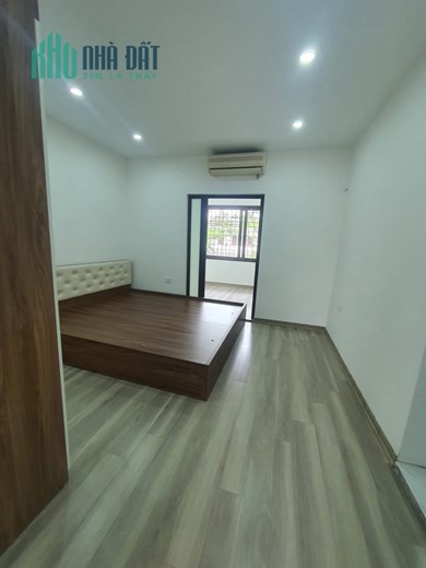 💥 Chỉ 1.9 Tỷ - Căn hộ tập thể T4 Vĩnh Hồ, Đống Đa, 60m2 2PN + 1WC, SĐCC 💥
