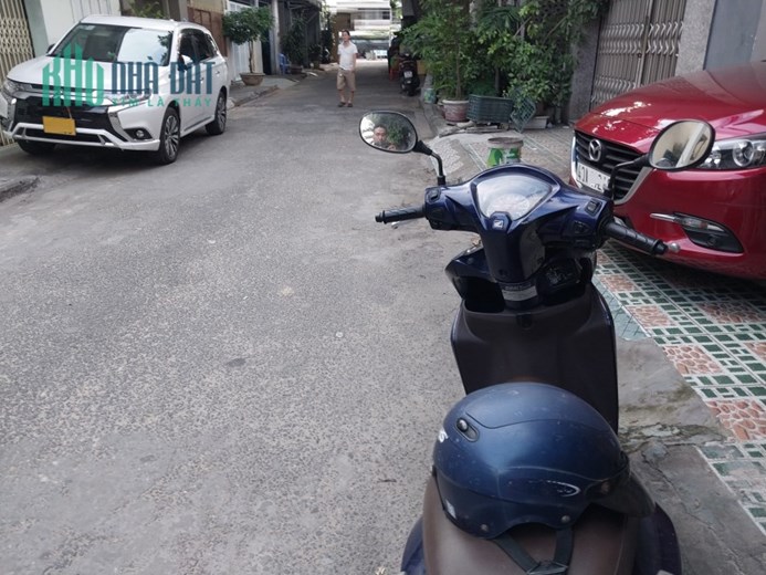 Hà Huy Tập, Ô tô đậu, Cách MT 50m, 68m2, 3 tầng, 3.x tỷ
