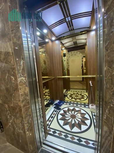 55m 5 Tầng Giá Nhỉnh 14 Tỷ Hoàng Quốc Việt Phân Lô Kinh Doanh Vỉa Hè Đá Bóng. Chủ Cực Kỳ Thiện Chí