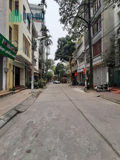 70m 8 Tầng Mặt Tiền 6m Tòa Nhà Kinh Doanh Cực Đỉnh Hoàng Quốc Việt Cầu Giấy. Chủ Cần Bán Gấp