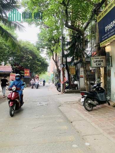 50m 4 Tầng Giá Nhỉnh 9 Tỷ Đường Hoàng Quốc Việt Vỉa Hè Rộng Kinh Doanh Cực Đỉnh. Chủ Cần Bán Nhanh.