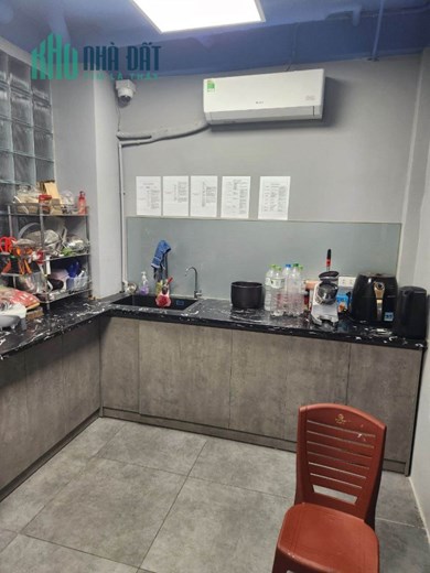 MẶT PHỐ VỊ TRÍ ĐĂC ĐỊA KINH DOANH SẦM UẤT VỈA HÈ RỘNG BÁT NGÁT Ô TÔ ĐỖ HAI BÊN.