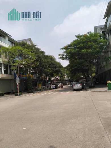 Chủ Cần Bán Gấp 120m2 4 Tầng khu A Geleximco 10 TỶ 9.
