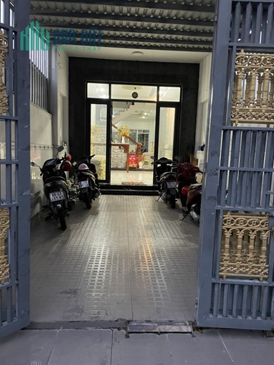 Cho thuê nhà nguyên căn 4mx20m tại 1942 Huỳnh Tấn Phát, TT Nhà Bè