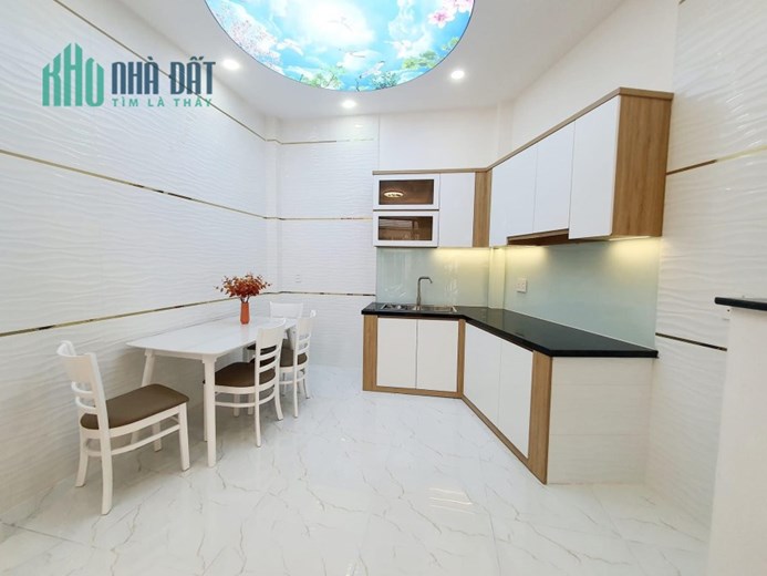 Nhà mới đẹp, 2 tầng, hẻm 6m, 4 x 10,  Phạm Văn Đồng, P3, Gò Vấp giá rẻ chỉ 4.1 tỷ