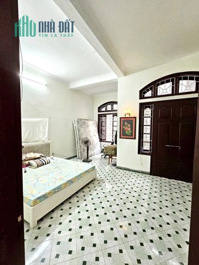 CỰC HIẾM BÀ TRIỆU, NGUYỄN TRÃI Q. HÀ ĐÔNG, GẦN PHỐ, Ô TÔ VÀO NHÀ 65M2 NHỈNH 7 TỶ