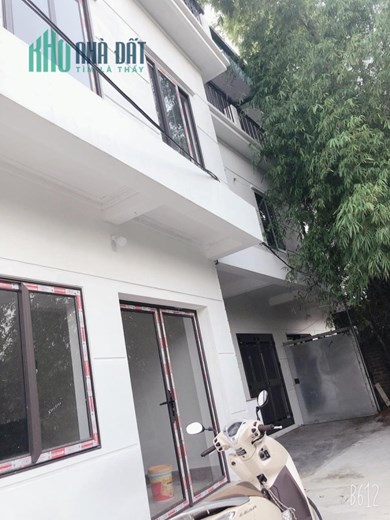 Chính chủ gửi bán nhà Bắc Hồng Đông Anh: 2,5 tầng, diện tích 30m2, giá 1,1 tỷ.