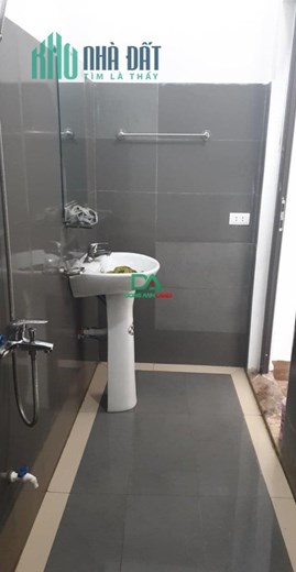 Chính chủ gửi bán nhà Bắc Hồng Đông Anh: 2,5 tầng, diện tích 30m2, giá 1,1 tỷ.