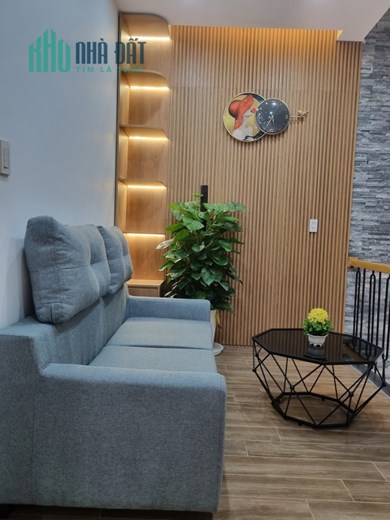 Bán nhà mặt phố Nguyễn Chí Thanh 55m, 4 tầng mới mà giá chỉ 10.9 tỷ.