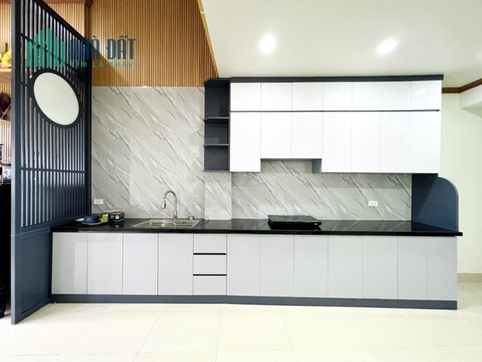 NHÀ PHỐ Kim Mã 42m, 7.5tầng, mt3.1m, 7.4 tỷ, 2 MẶT THOÁNG - VIEW HỒ THỦ LỆ - Ô TÔ TRÁNH 10M