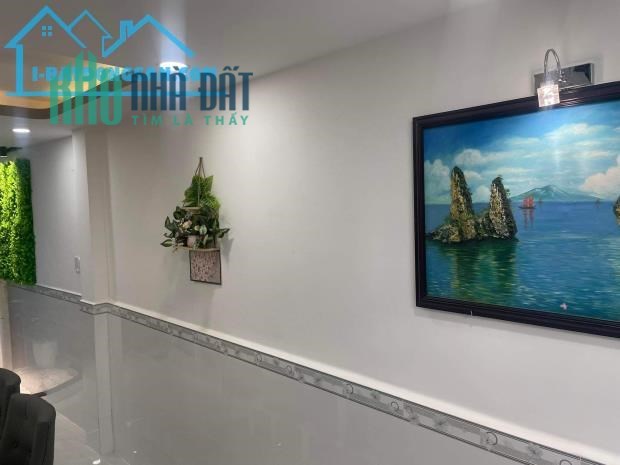 ĐỪNG BỎ QUA TIN NÀY KẺO TIẾC – NHÀ CMT8 – QUẬN 3 – 4 TẤM/45M CHỈ 5.7 TỶ