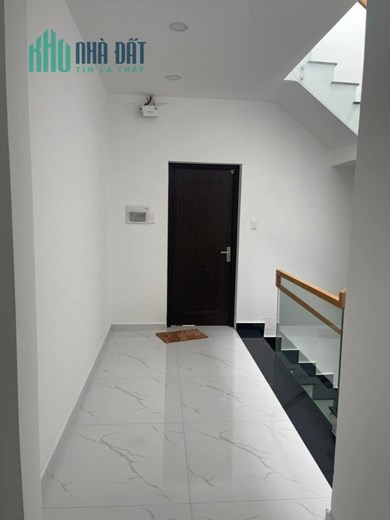 CHỦ NGỘP NGÂN HÀNG GIẢM 2 TỶ - PHƯỜNG 5 KHU VIP - HẺM NHỰA 10M THÔNG
