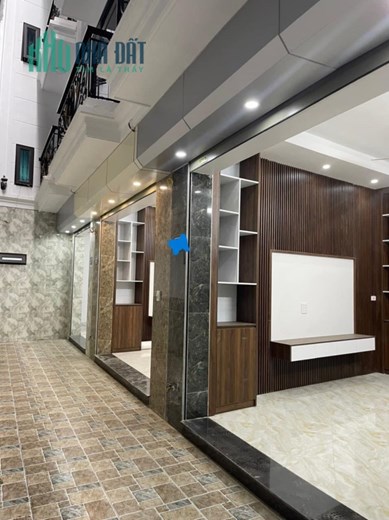 HIẾM CÓ 1 0 2- BÁN NHÀ BỒ ĐỀ 5 TẦNG 35M-  MỚI TINH-  Ô TÔ ĐỖ CỔNG- CÁCH CẦU CHƯƠNG DƯƠNG 100M-