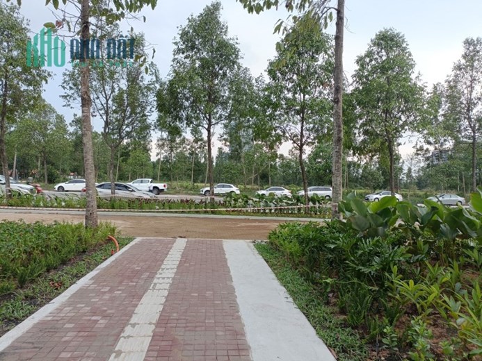 NHÀ PHỐ THƯƠNG MẠI ARTISAN PARK NGAY TRUNG TÂM THÀNH PHỐ MỚI BÌNH DƯƠNG