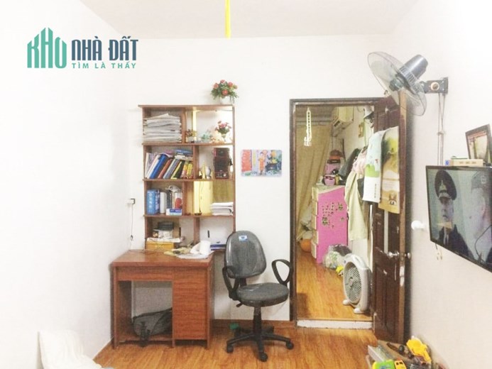 Cần bán gấp CH TT Kim Liên giá 1,25 tỷ, 35m2 x Tầng 3, NT đầy đủ