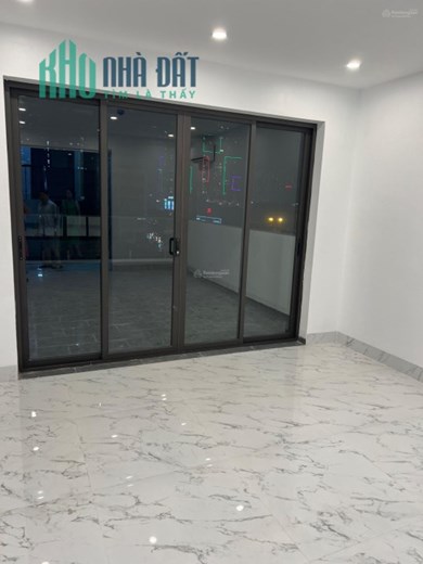 Cho thuê nhà phố Hồ Tùng Mậu 85m2 x 7 tầng làm Văn phòng, TT gia sư tiếng anh, Trung tâm năng khiếu