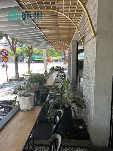 CẦN CHO THUÊ MẶT BẰNG 2 MẶT TIỀN ĐANG KINH DOANH CAFE