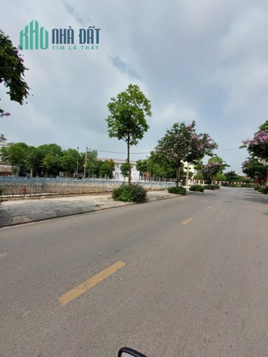 Đất Liên Ninh 50m2 mt5m - kinh doanh –2 thoáng - ô tô đỗ cửa 2.5 tỷ.