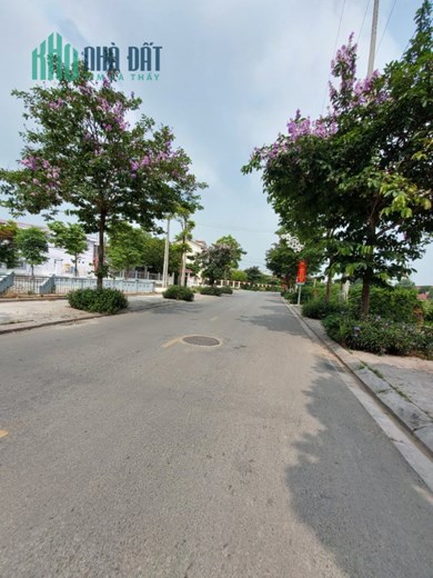 Đất Liên Ninh 50m2 mt5m - kinh doanh –2 thoáng - ô tô đỗ cửa 2.5 tỷ.