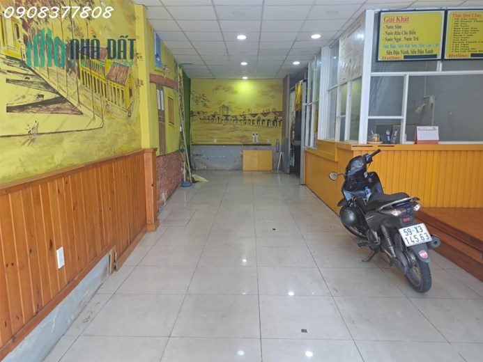 CHO THUÊ MẶT BẰNG KINH DOANH ĐẸP - SẦM UẤT ĐỐI DIỆN TRƯỜNG HỌC