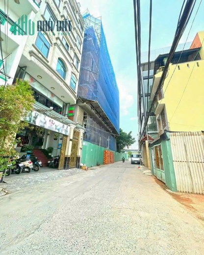 BÁN ĐẤT MẶT TIỀN ĐƯỜNG NB 8M NGUYỄN VĂN LINH QUẬN 7 Giá: 9,5 Tỷ DT: 5x20m,