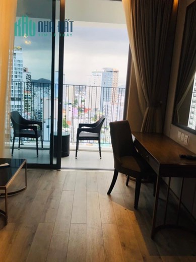Cần chuyển nhượng gấp   toà nhà Panorama,ban công rộng,cách quảng trường 2/4 và biển chỉ 50m