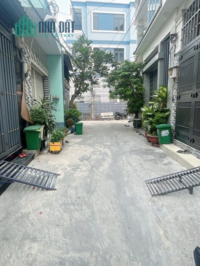 Nhà 1 sẹc đường số 8 Ngay AEON TÂN PHÚ 48 m2 ,HXH,2 Tầng Nhỉnh 3 tỷ