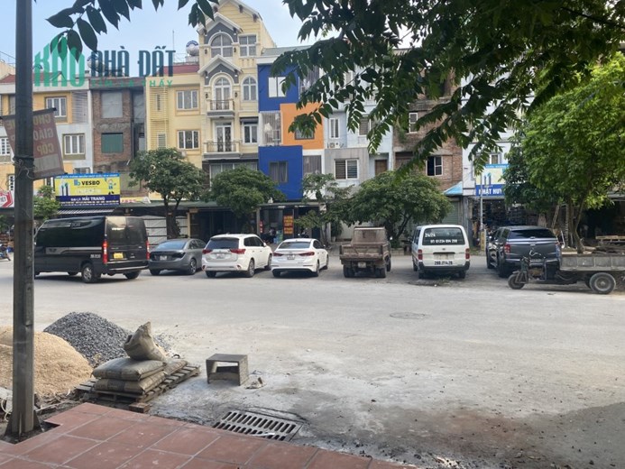 Cho thuê tầng 1+ tầng 2, nhà mới xây 50m2 đường Ngô Thì Nhậm kéo dài.