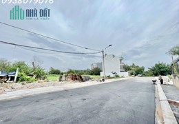 BÁN ĐẤT MT ĐƯỜNG SỐ 37, P BÌNH THUẬN, QUẬN 7 DT: 4x18m. Giá: 10.8 Tỷ TL