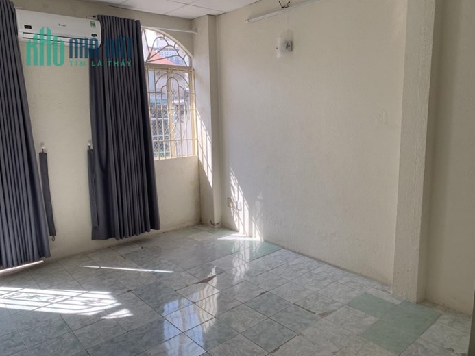 BÁN NHÀ HẺM XE HƠI PHÚ NHUẬN-ĐƯỜNG THÍCH QUẢNG ĐỨC 52M2 NGANG 4M NHỈNH 8 TỶ.