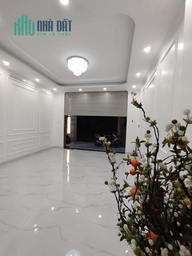 Chính chủ cần bán gấp nhà Khương Đình gần Ngã Tư Sở -Royal City 300m xây mới 42m Thang máy xịn giá