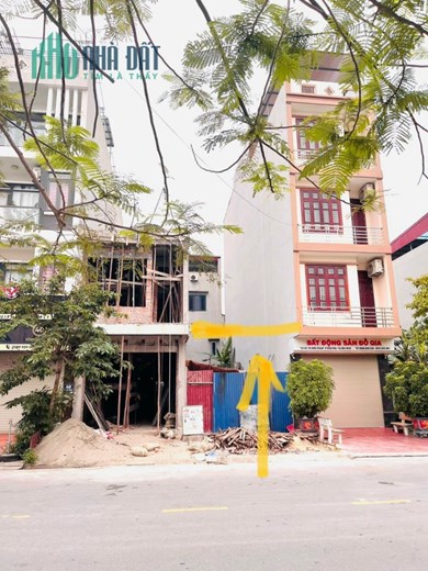 ĐỐI DIỆN TRƯỜNG FPT, TRƯỜNG CHUYÊN- ĐƯỜNG RỘNG THÊNH THANG (22m)- GI..Á RẺ GIẬT MÌNH- CHỈ 5 TỶ x!