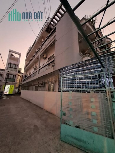 Lô Góc 2 Mặt tiền Ni Sư Huỳnh Liên - Chung Cư Bàu Cát, DT: 4.7x19m, Cấp 4 tiện xây, 17.5 tỷ.