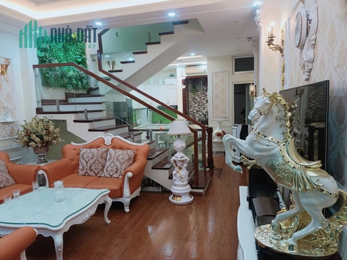 Bán nhà Phân Lô Phạm Tuấn Tài,DT 50m x 5 tầng,ngõ ô tô tránh