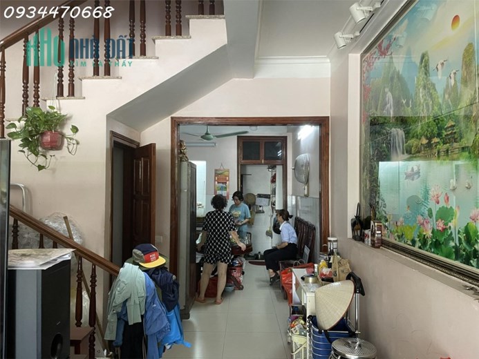 Cho thuê nhà riêng 4 tầng mặt đường QL1 Ngọc Hồi, Thanh Trì, Hà Nội