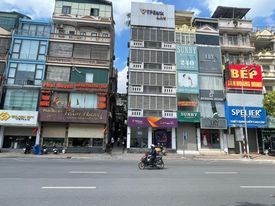Bán đất tặng nhà lô góc mặt phố Xã Đàn, sổ đỏ 139m2, MT 8.1m, 68 tỷ, mua bán chính chủ