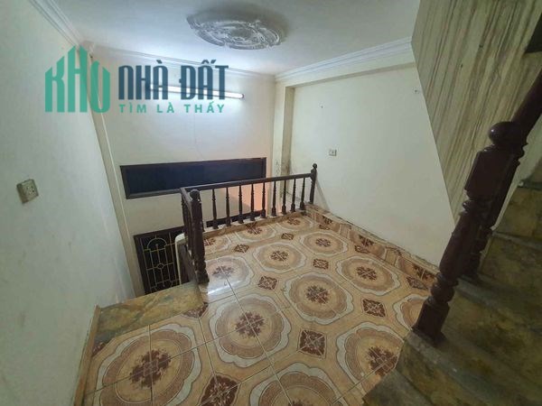 Chính chủ bán nhà 5 tầng ngõ Thông phong, phố Tôn Đức Thắng, Đống Đa, Hà Nội