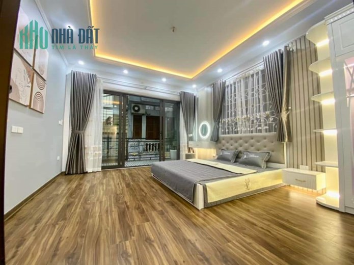 Bán nhà phố Minh Khai,quận Hoàng Mai, ngõ thông rộng,kinh doanh, 5 tầng mới đẹp, giá hơn 4 tỷ