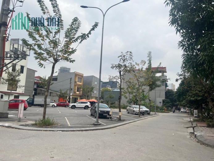 DUY NHẤT 1 LÔ ÁP GÓC- LÀN 2 NGUYỄN QUYỀN ĐẠI PHÚC- CẠNH BÃI XE- SIÊU THOÁNG- GI.Á. 4 Tỷ x!