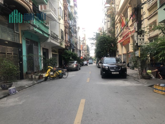Bán đất mặt phố DT 40m tại Quận Hà Đông cực đẹp