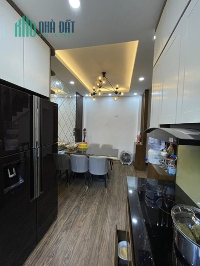 Bán nhà mặt phố kinh doanh Cù Chính Lan Thanh Xuân 27m2, MT 4.6m nhỉnh 6 tỷ chủ tự xây