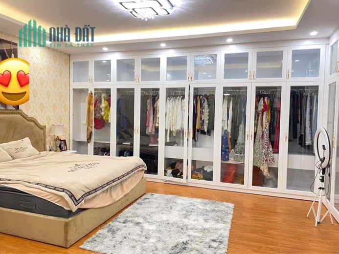 Bán nhà Tô Hiệu Hà Đông, sát phố, 2 thoáng, ô tô, 42m x 5T, 5 tỷ 299