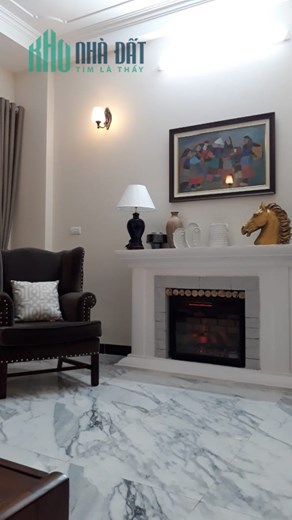 Bán ngôi nhà 145m2 phố Nghi Tàm, Tây Hồ Gara 2 Ô tô 7 chỗ Thang máy Dòng tiền khủng 16.4 Tỷ