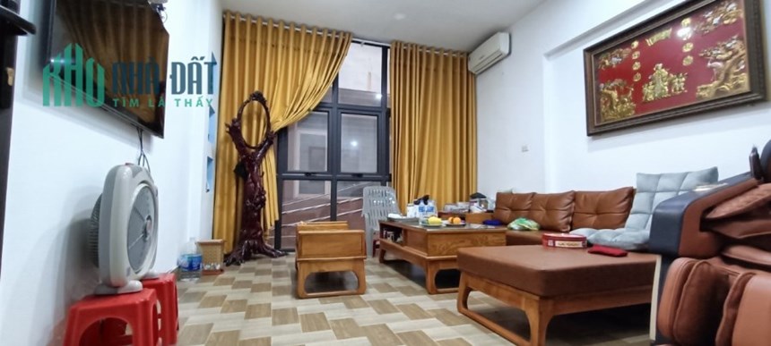 Bán nhà Phân Lô Cầu Giấy - Nguyễn Phong Sắc - Ô tô tránh - Gần phố - Nhỉnh 6 tỷ - Mặt tiền 6m