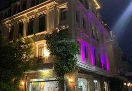 Cần Cho Thuê Nhà 5 Tầng Lô Góc Hai Mặt Phố Hàng Bông...Quận Hoàn Kiếm DT 50 m - Kinh Doanh Cà phê ,