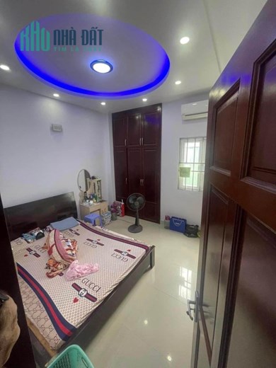 Bán Nhà Phố 4 Tầng P.Tân Quy HXH Trung Tâm Quận 7 Giá Chỉ 7,5Tỷ