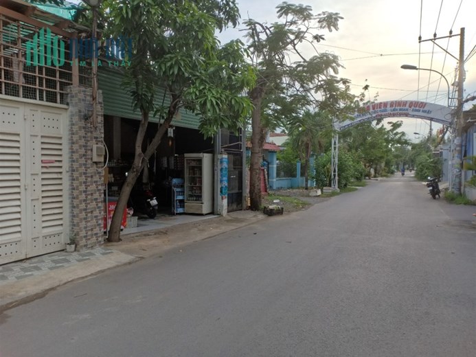 Bán gấp nhà Linh Đông Thủ Đức, 80m2 mặt tiền, giá chỉ 5,5 tỷ.