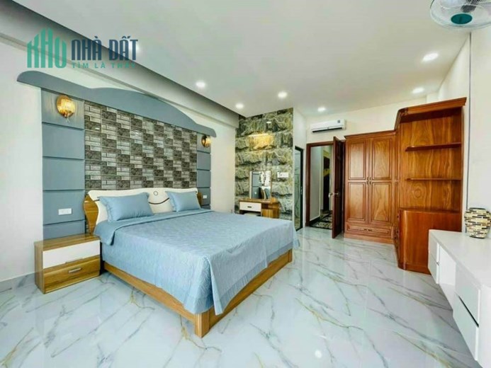 Siêu nhà phố 4 tầng, 4.2 x 14.2, hẻm 8m, Lạc Long Quân, p10 Tân Bình, giã chỉ nhỉnh 8 tỷ.