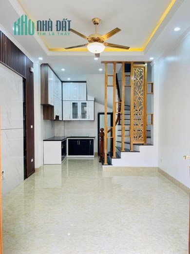 Bán Nhà Cầu Diễn,5 tầng, 40m2 giá 3,6 tỷ Oto ,Kinh Doanh