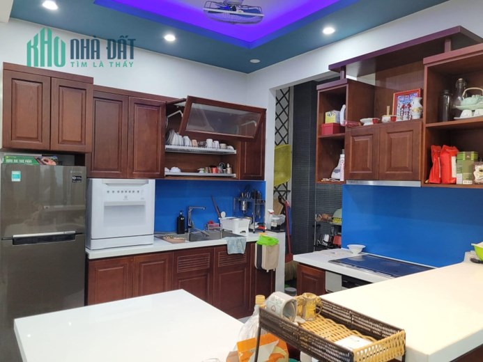 Chuyển nhượng nhà 1 sẹc Đường ô Tô - Vườn Lài An Phú Đông 5x20m ở ngay